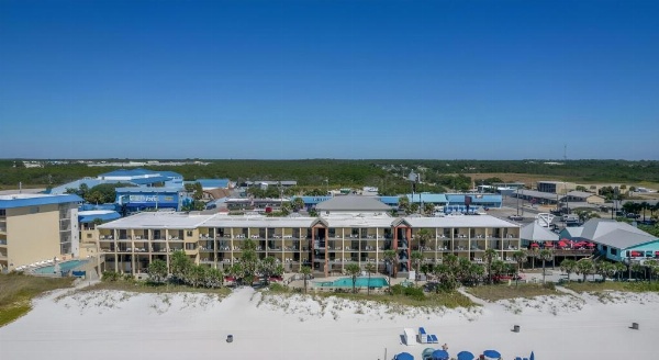 Ramada by Wyndham Panama City Beach / Beachfront image 23